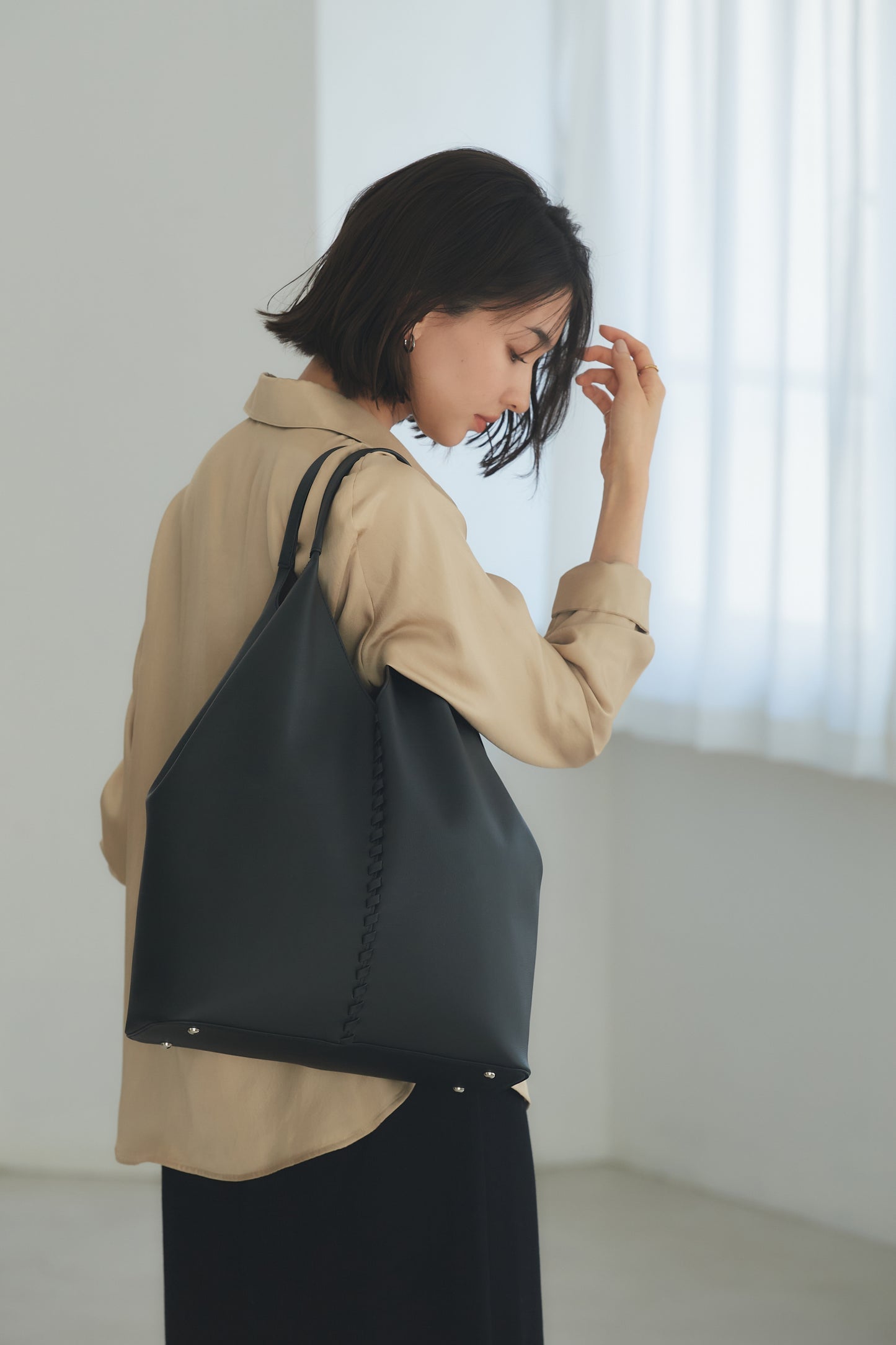Grape Vine Tote Bag