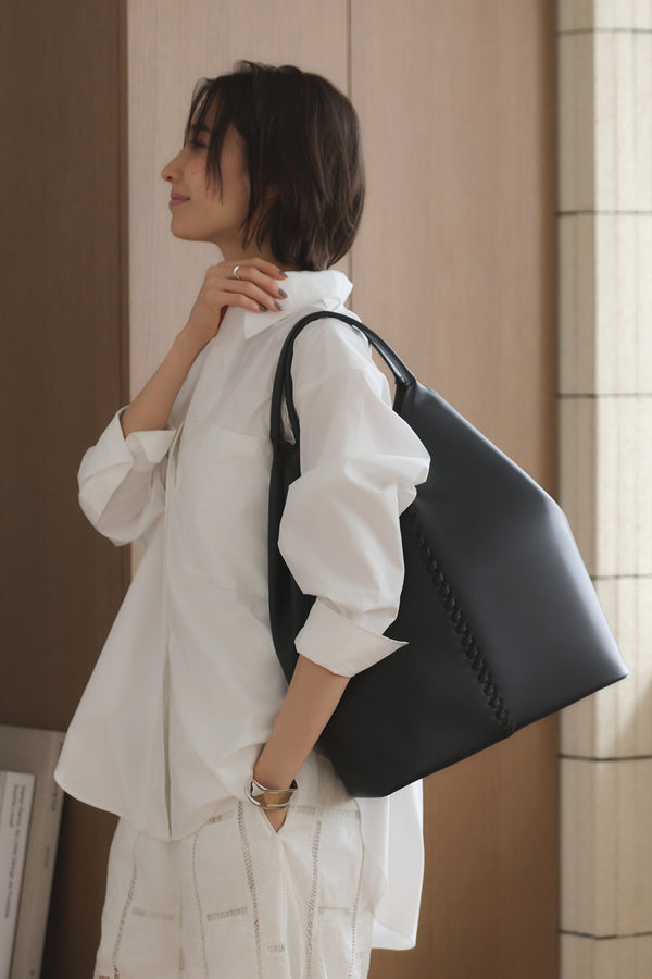 Grape Vine Tote Bag