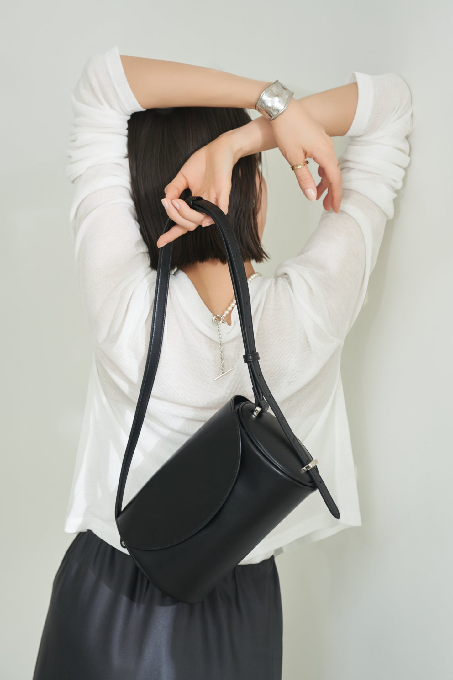 Apple 2Way Half-moon Bag