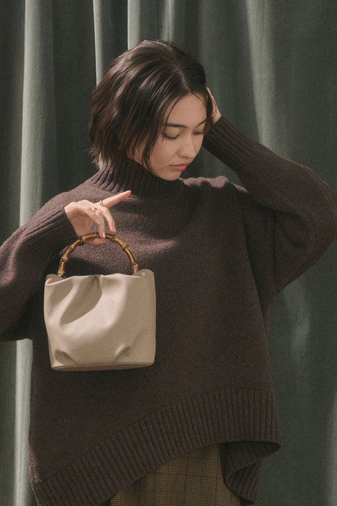 Apple 4-Way Gather Bag