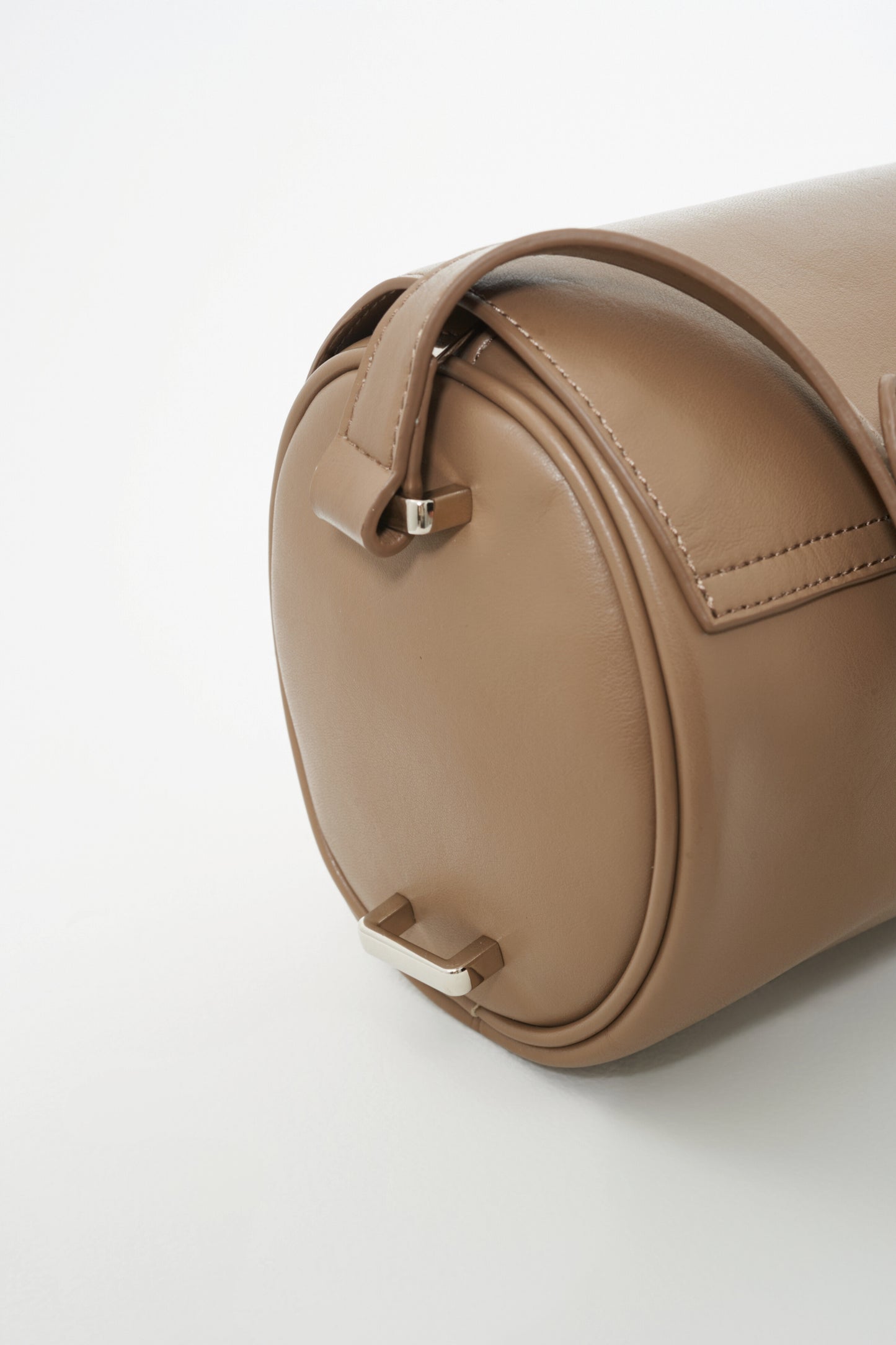 Apple 2Way Half-moon Bag