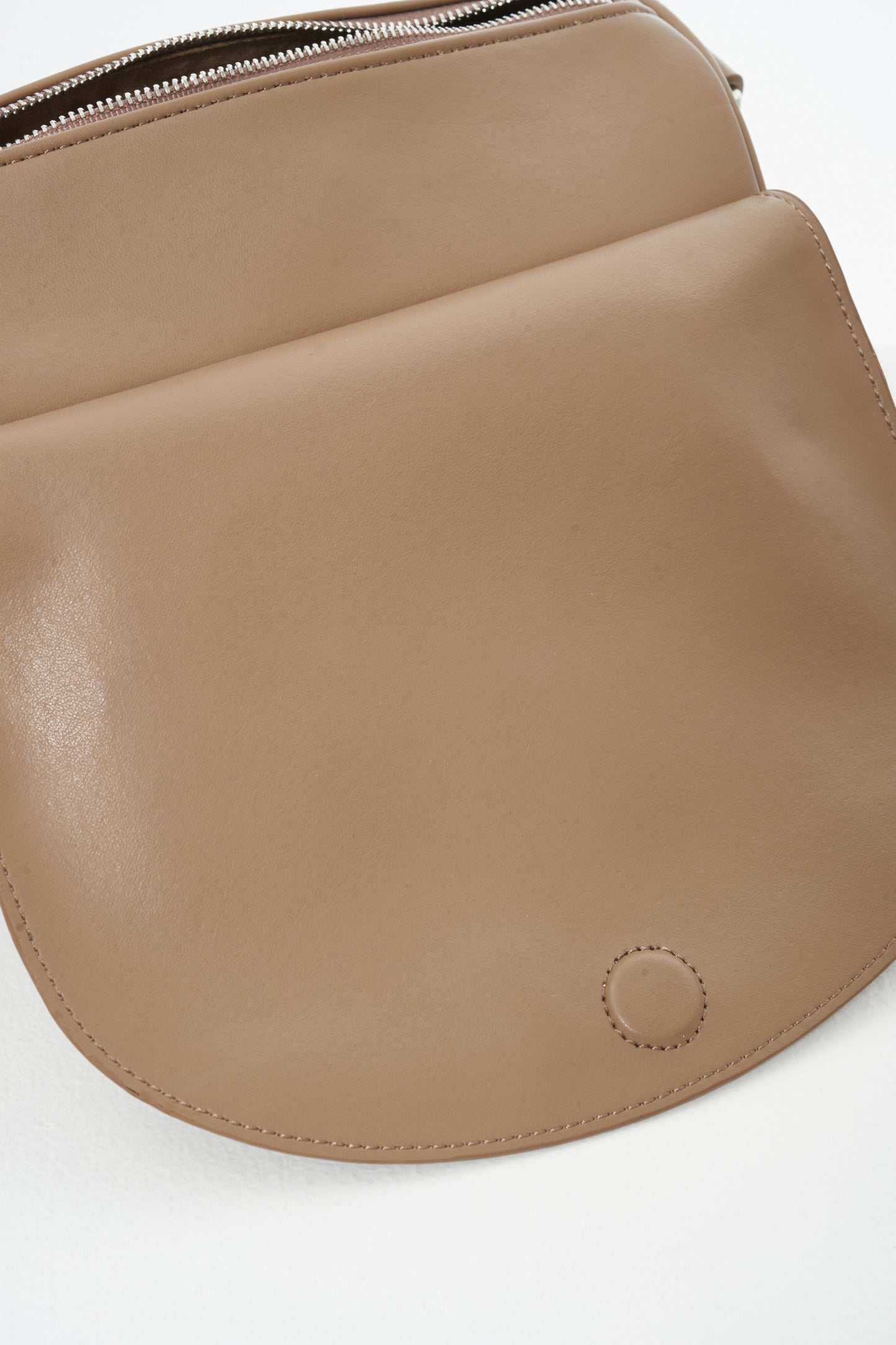 Apple 2Way Half-moon Bag