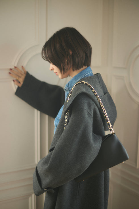 イタリア産グレープレザー | Grape 3Way Chain Bag | チェーンバッグ 着用 コートコーデ