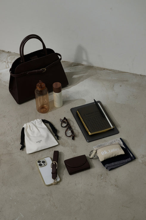 Apple 2Way Half-moon Boston Bag
