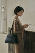 Apple 2Way Half-moon Boston Bag