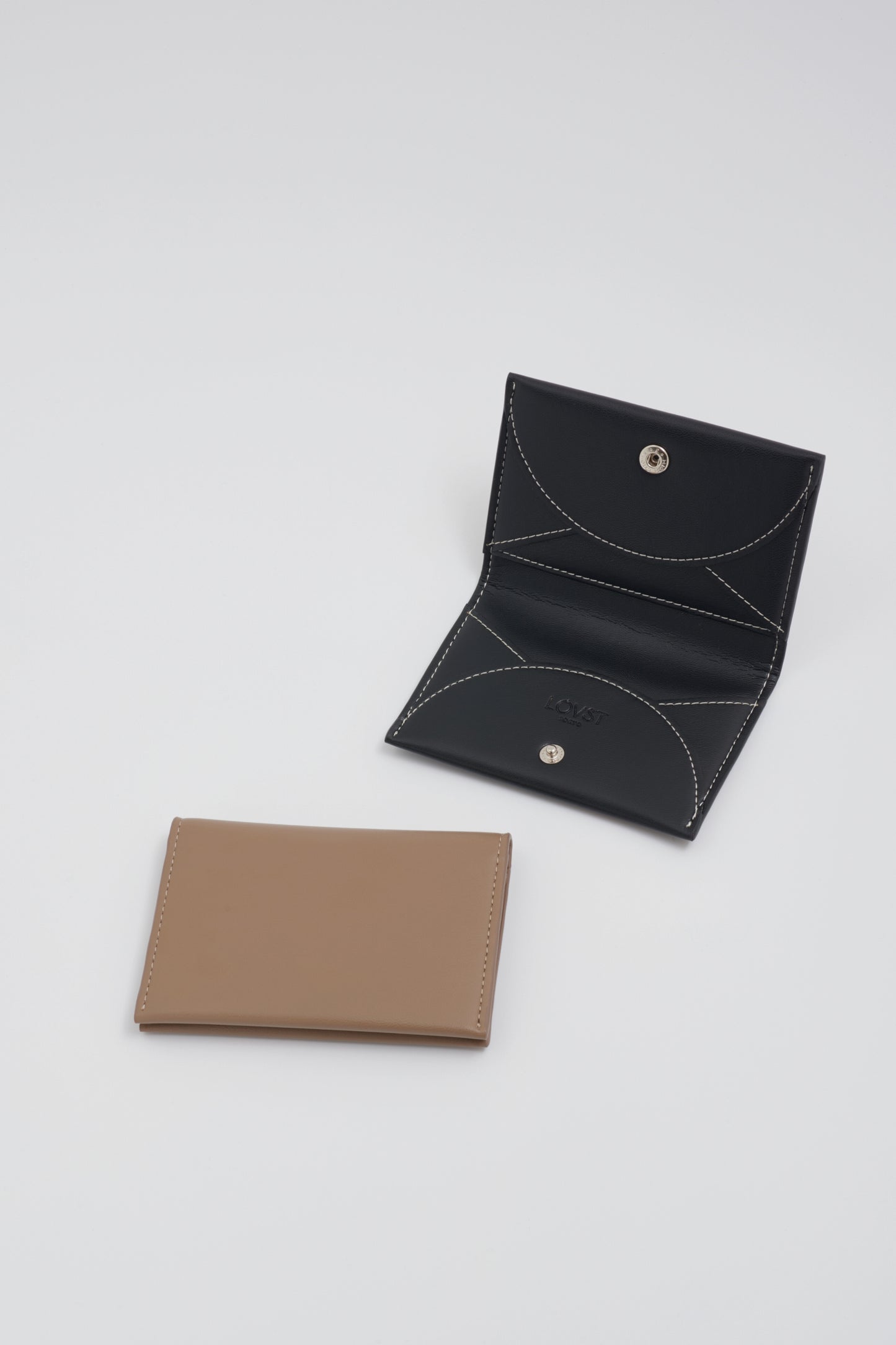Apple Half-moon Card Case