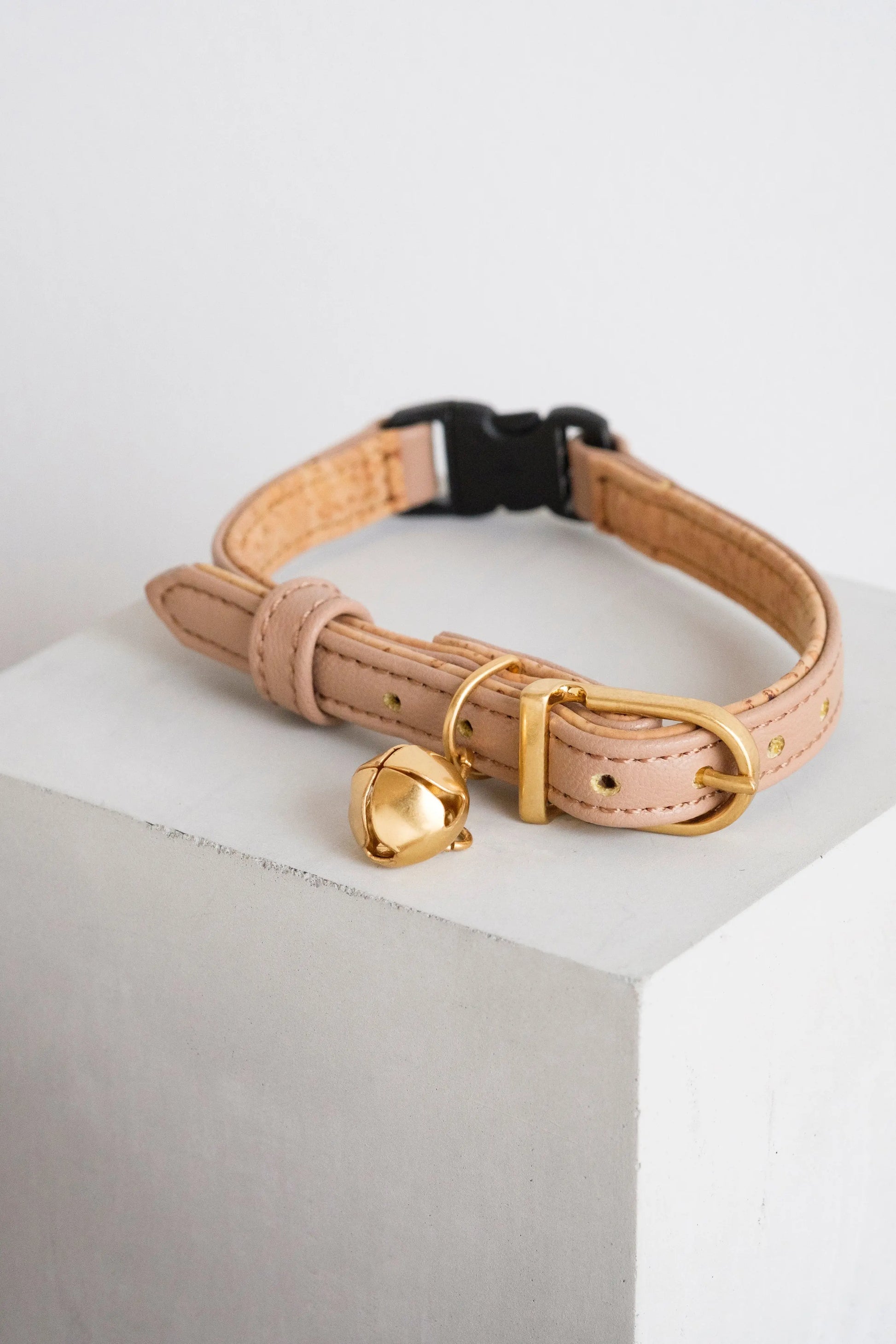 Apple Meow Collar LOVST TOKYO