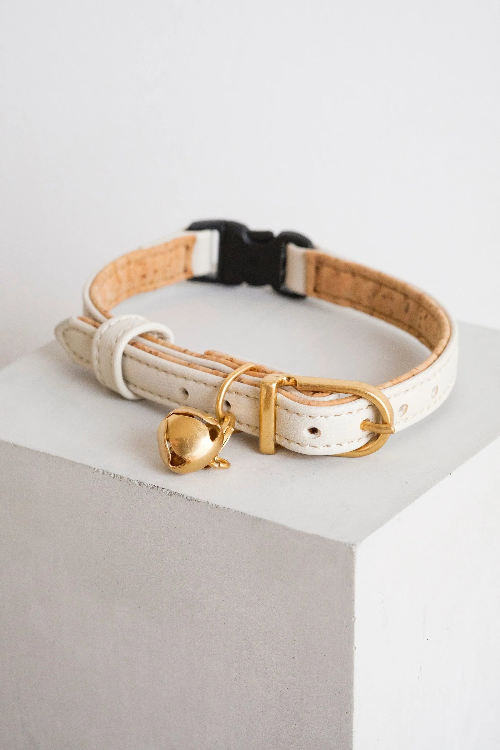 Apple Meow Collar LOVST TOKYO