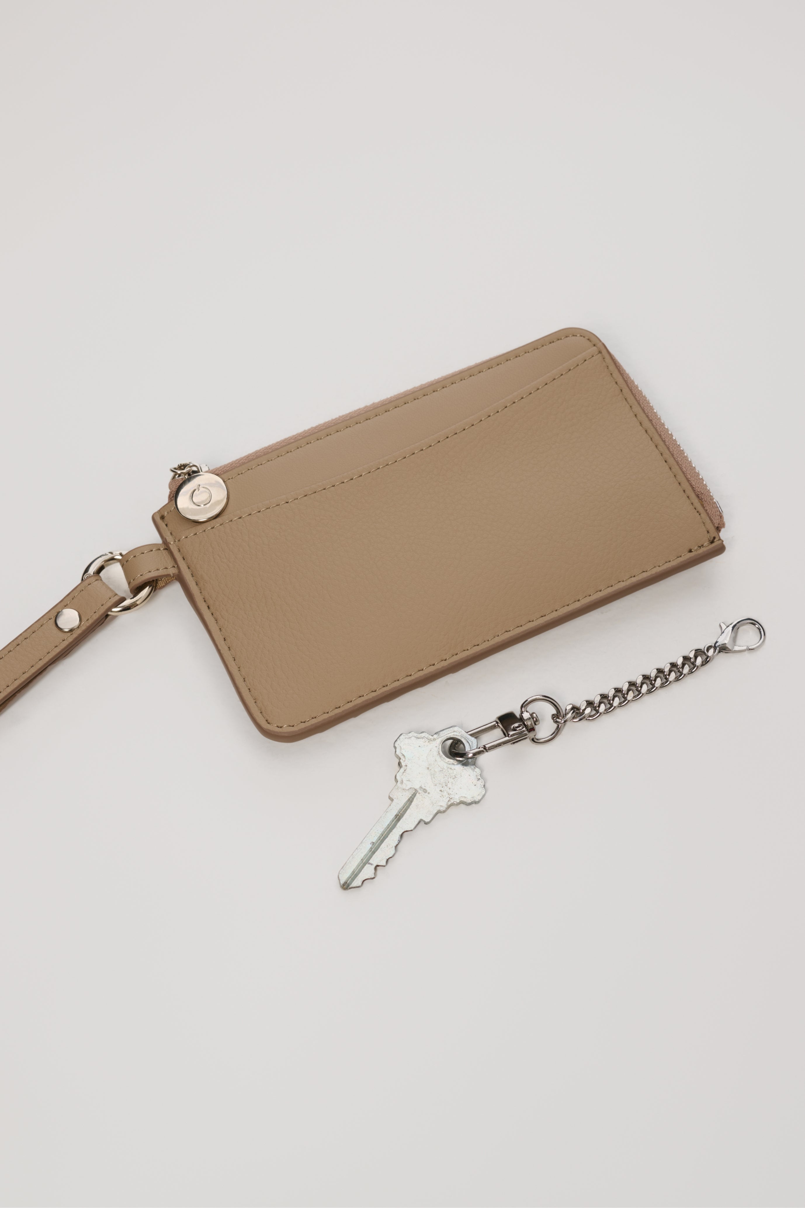 アップルレザー製フラグメントケース「Apple Multi Wallet」 | LOVST
