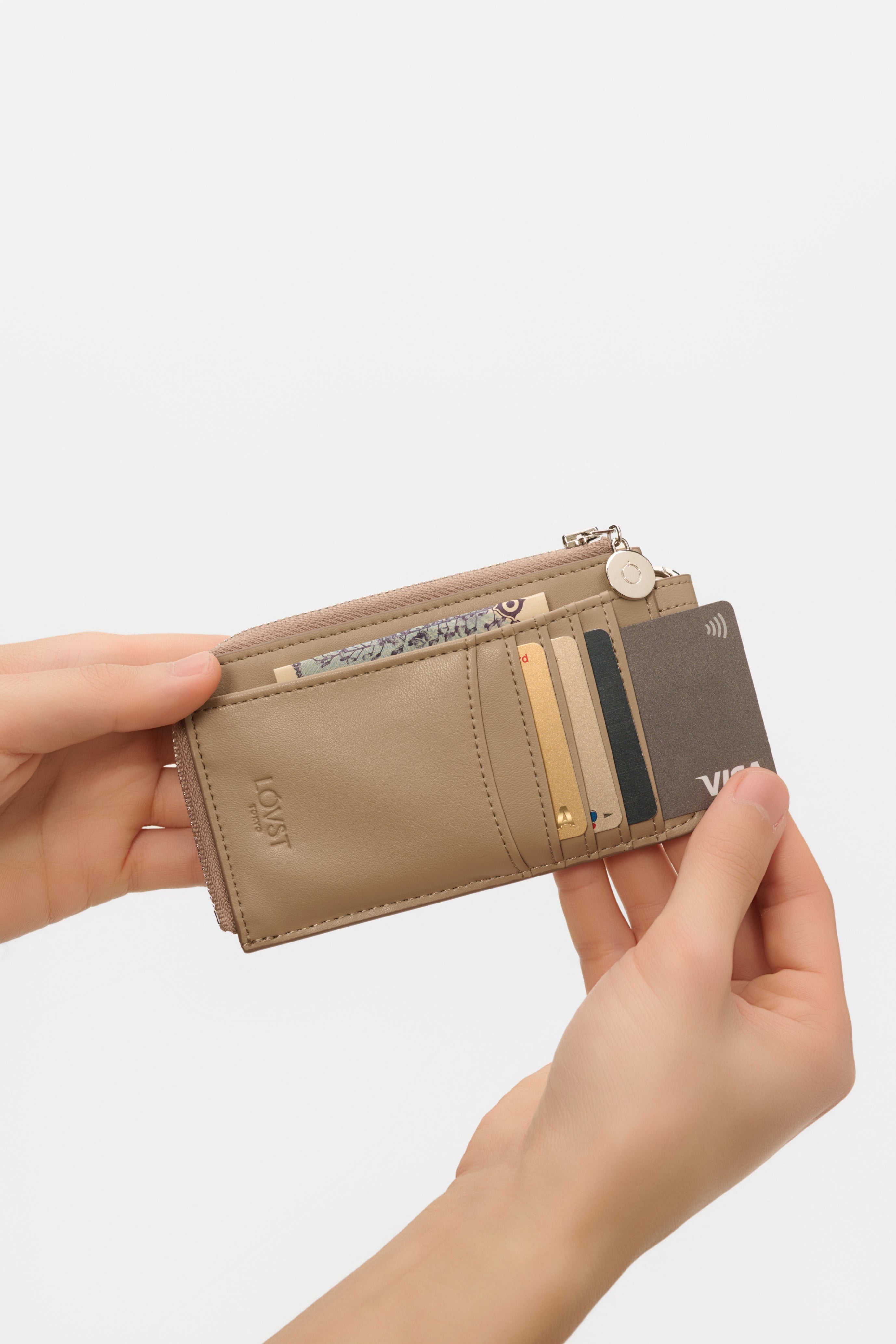アップルレザー製フラグメントケース「Apple Multi Wallet」 | LOVST