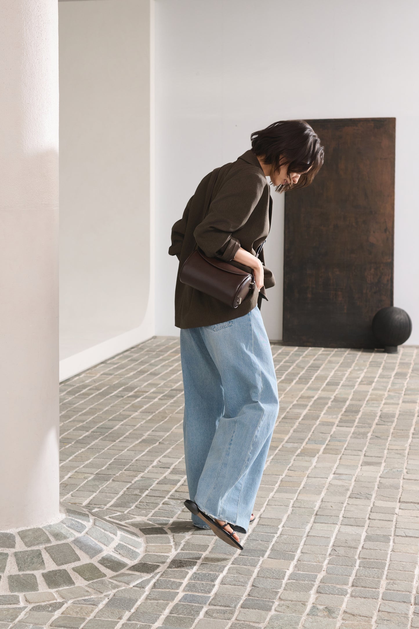 Apple 2Way Half-moon Bag