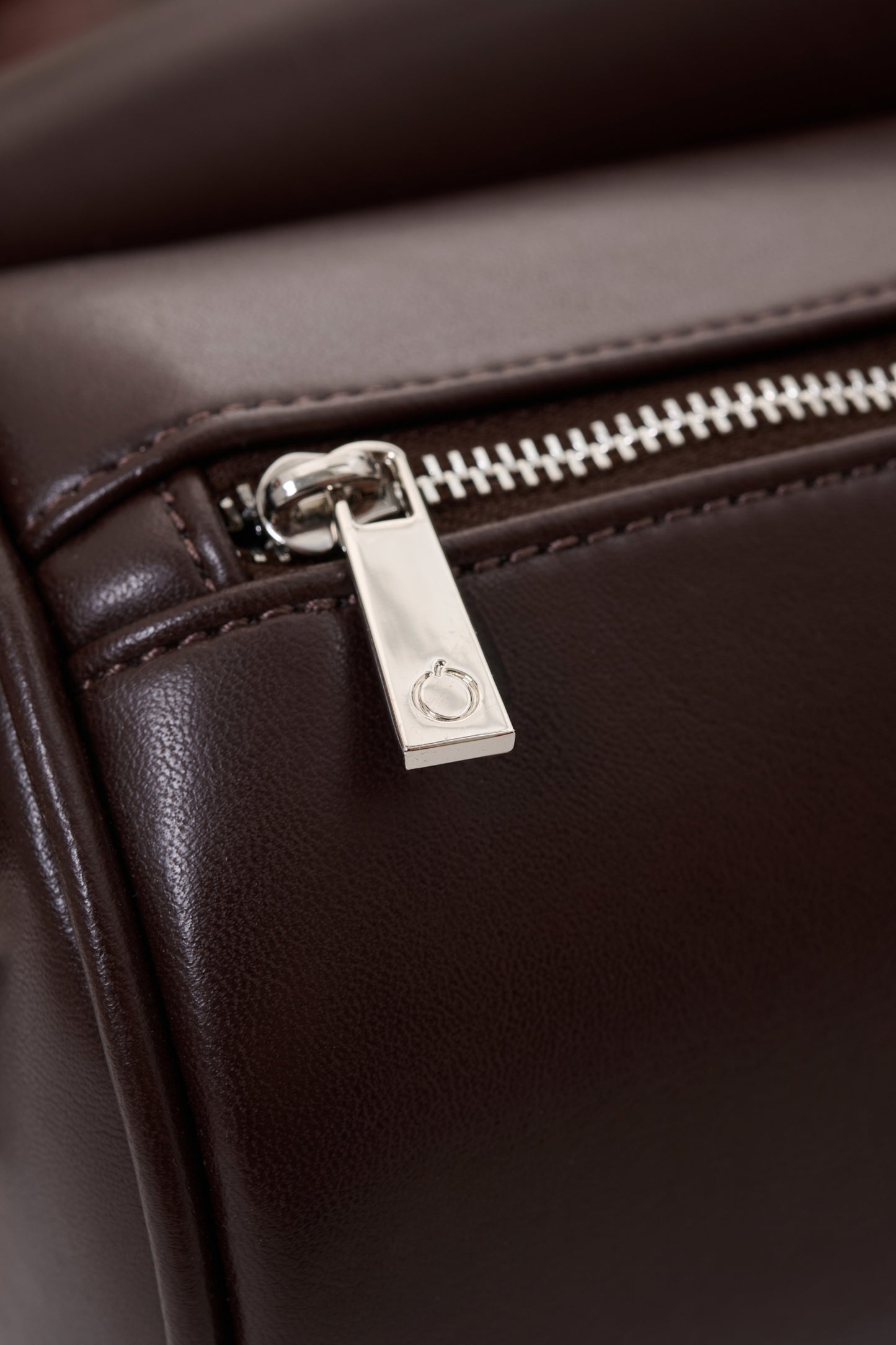 Apple 2Way Half-moon Bag