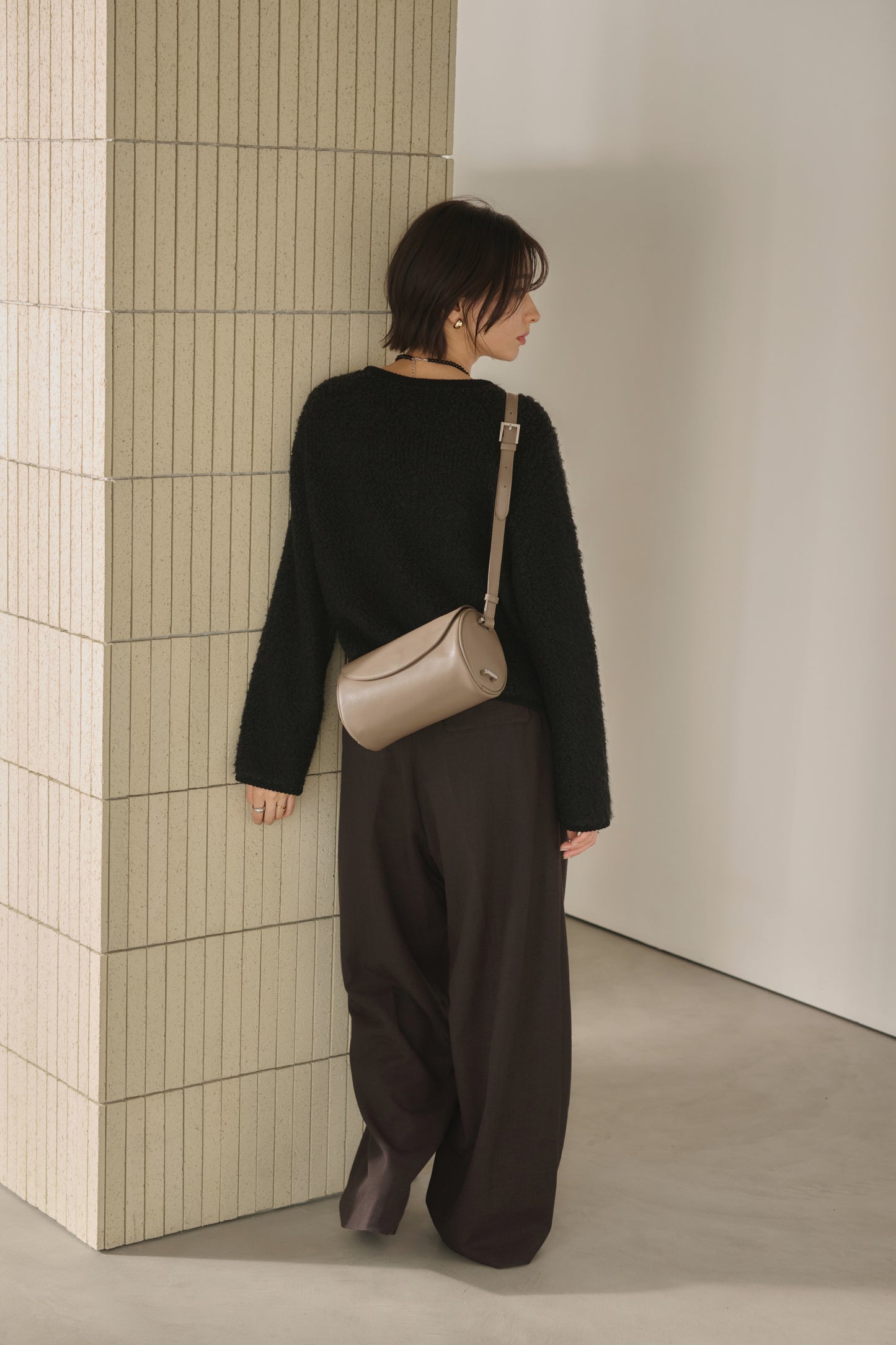 Apple 2Way Half-moon Bag