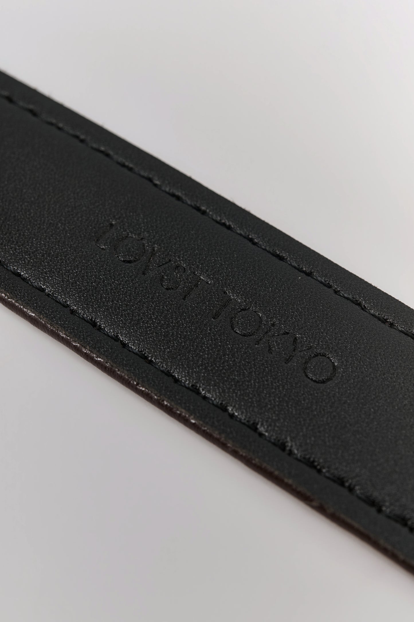 Apple Half-moon Belt