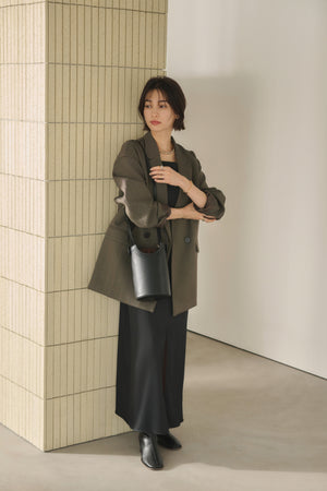 【LEE 4月号掲載】Apple Multi Way Half-moon Bag