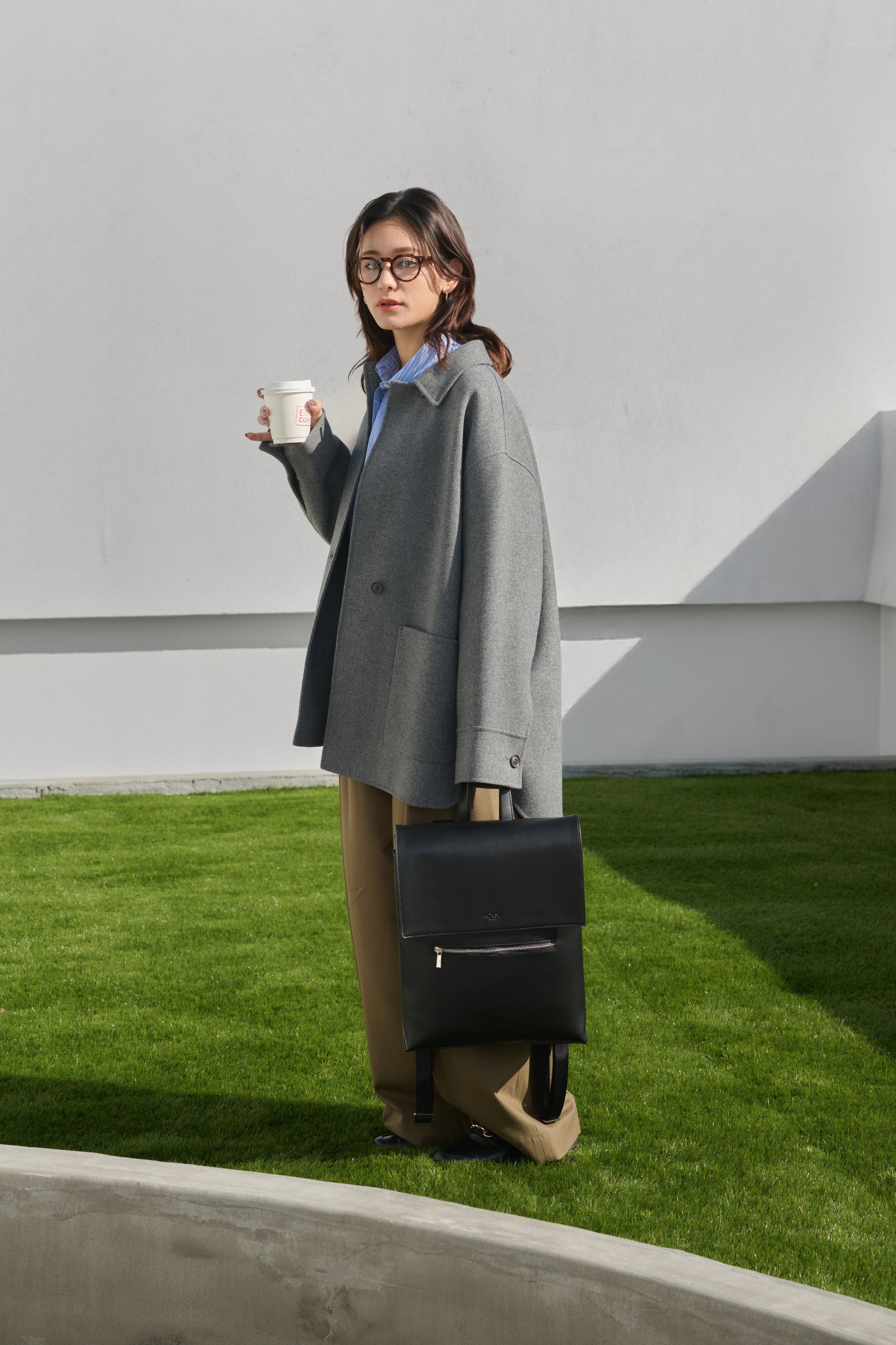 国産アップルレザー製リュックサック「Apple Square Rucksack