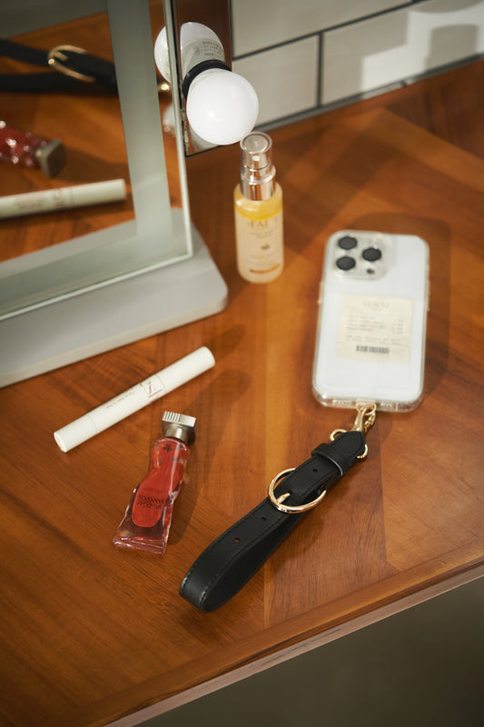 Apple 2Way Half-moon Strap