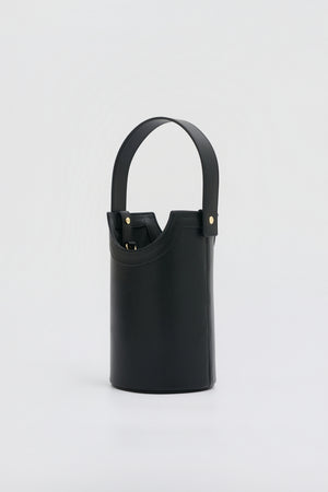 【LEE 4月号掲載】Apple Multi Way Half-moon Bag