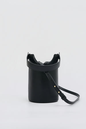 【LEE 4月号掲載】Apple Multi Way Half-moon Bag