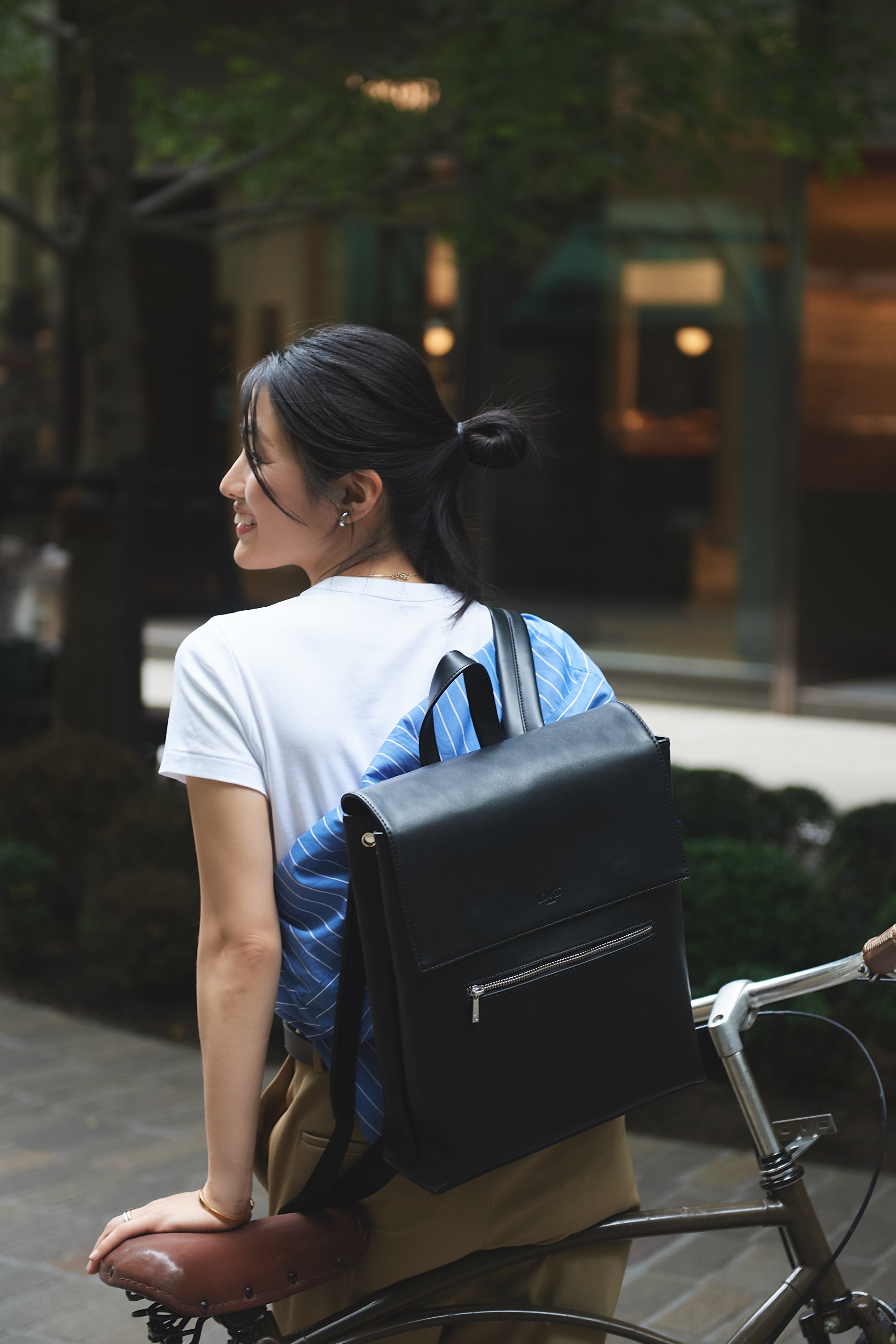 国産アップルレザー製リュックサック「Apple Square Rucksack」 | LOVST TOKYO, アップルレザー, ヴィーガンレザー,  ビーガンレザー,リュックサック, バックパック, サステナブルバッグ