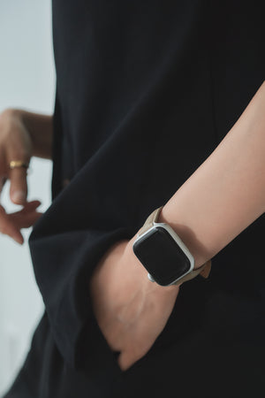 国産アップルレザー Apple Watch 3Wayバンド / ブラック 着用イメージ