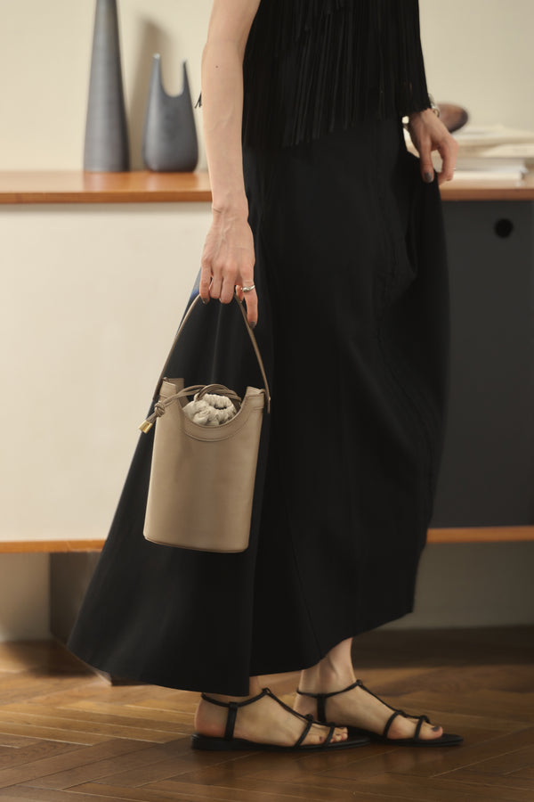 【LEE 4月号掲載】Apple Multi Way Half-moon Bag