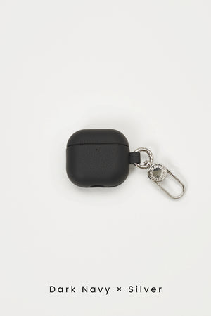 国産アップルレザー製AirPods 4 ケース | ダークネイビー | 名入れ・刻印対応 | シルバーカラビナ