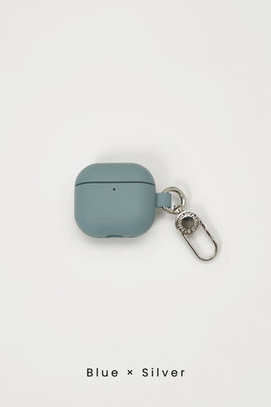 国産アップルレザー製AirPods 4 ケース | ブルー | 名入れ・刻印対応 | シルバーカラビナ
