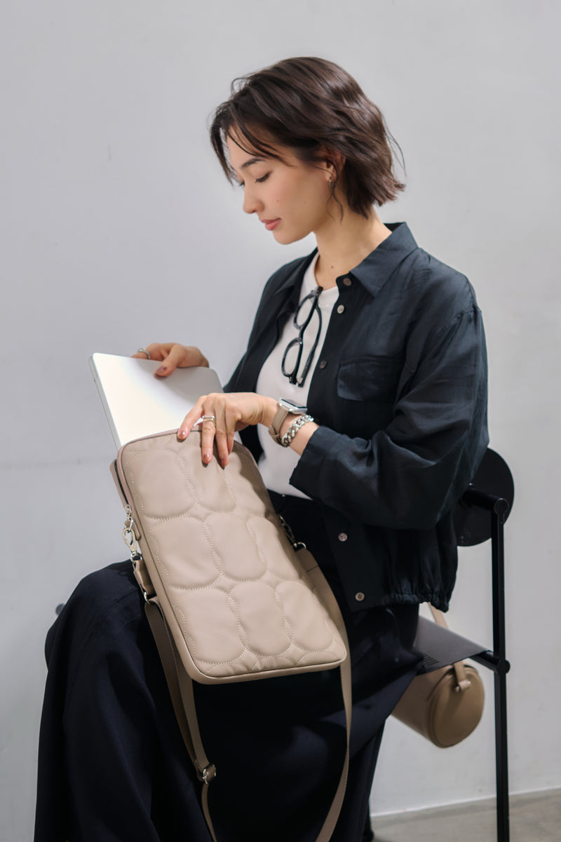 Apple 2Way Quilting Laptop Bag