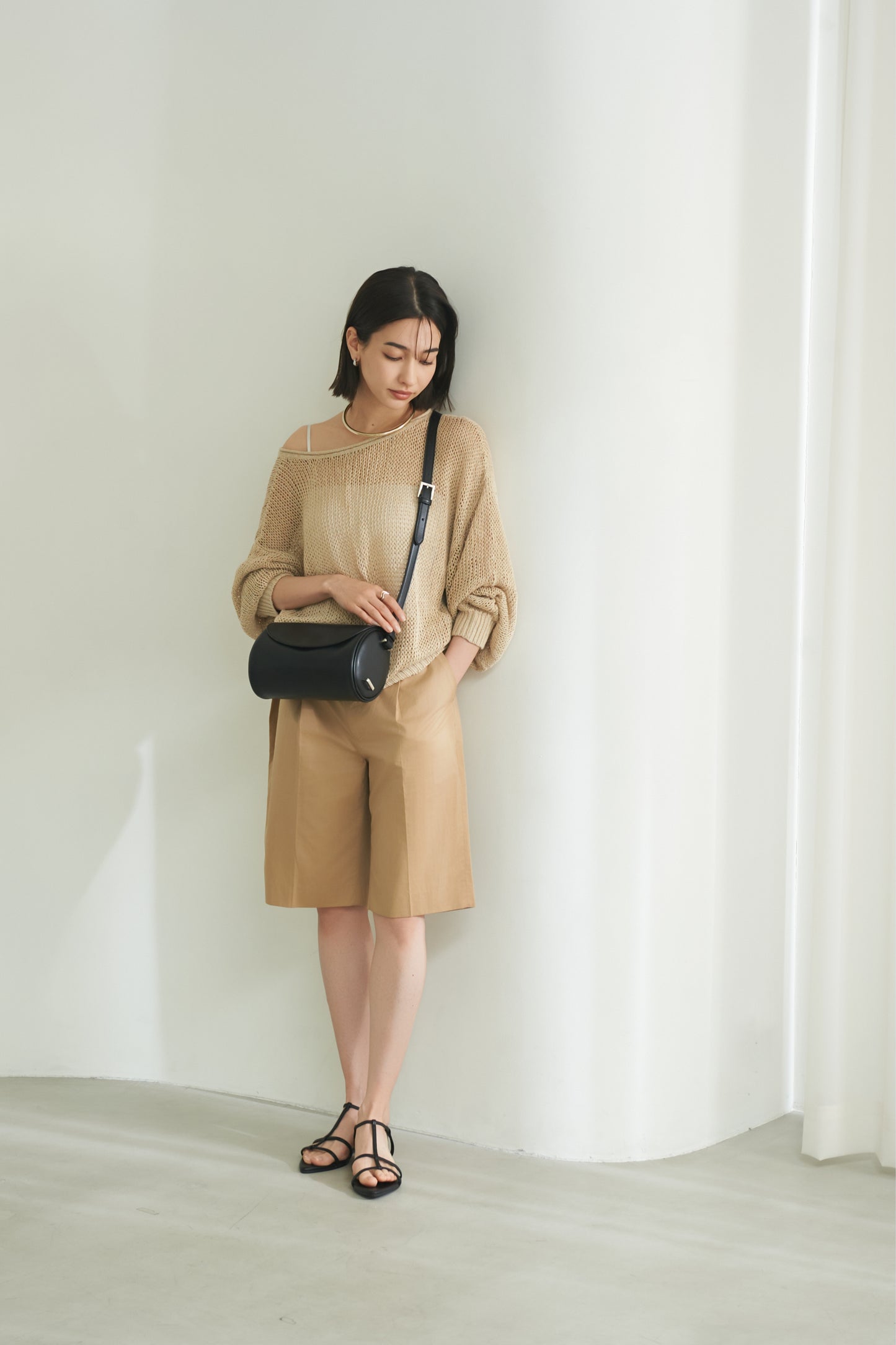 Apple 2Way Half-moon Bag
