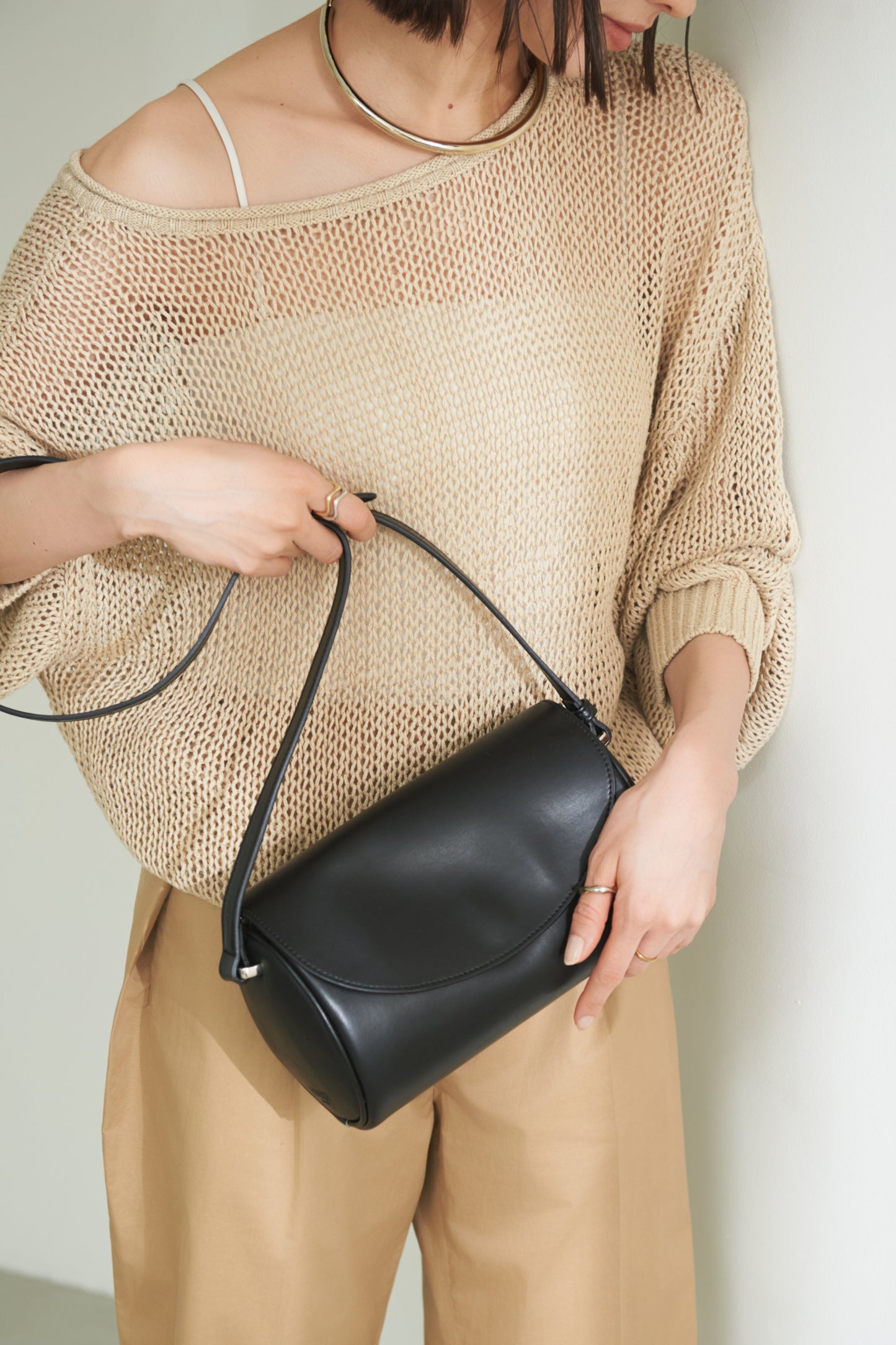 Apple 2Way Half-moon Bag