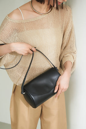 Apple 2Way Half-moon Bag