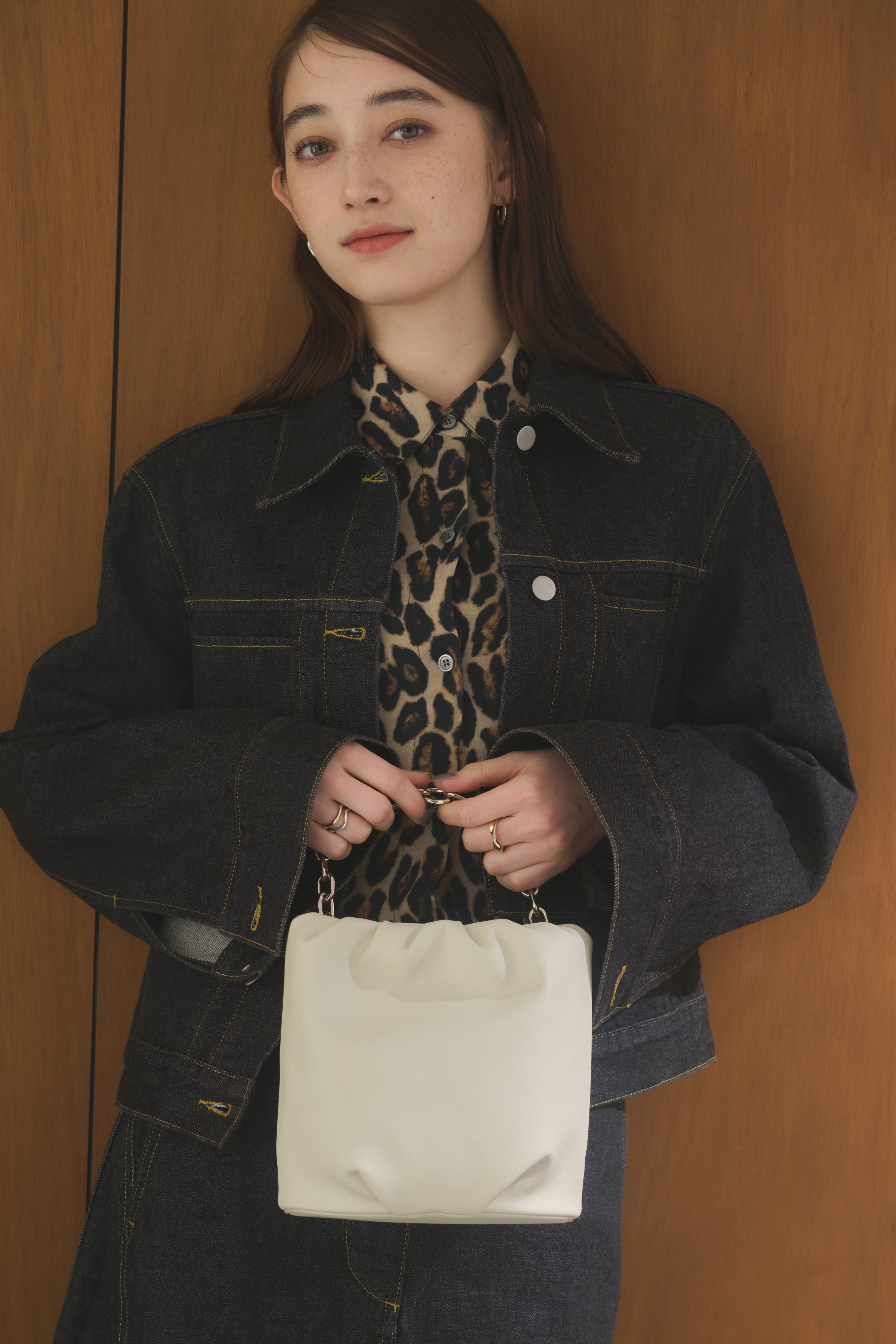 国産アップルレザー製「Apple 4Way Gather Bag」| LOVST TOKYO