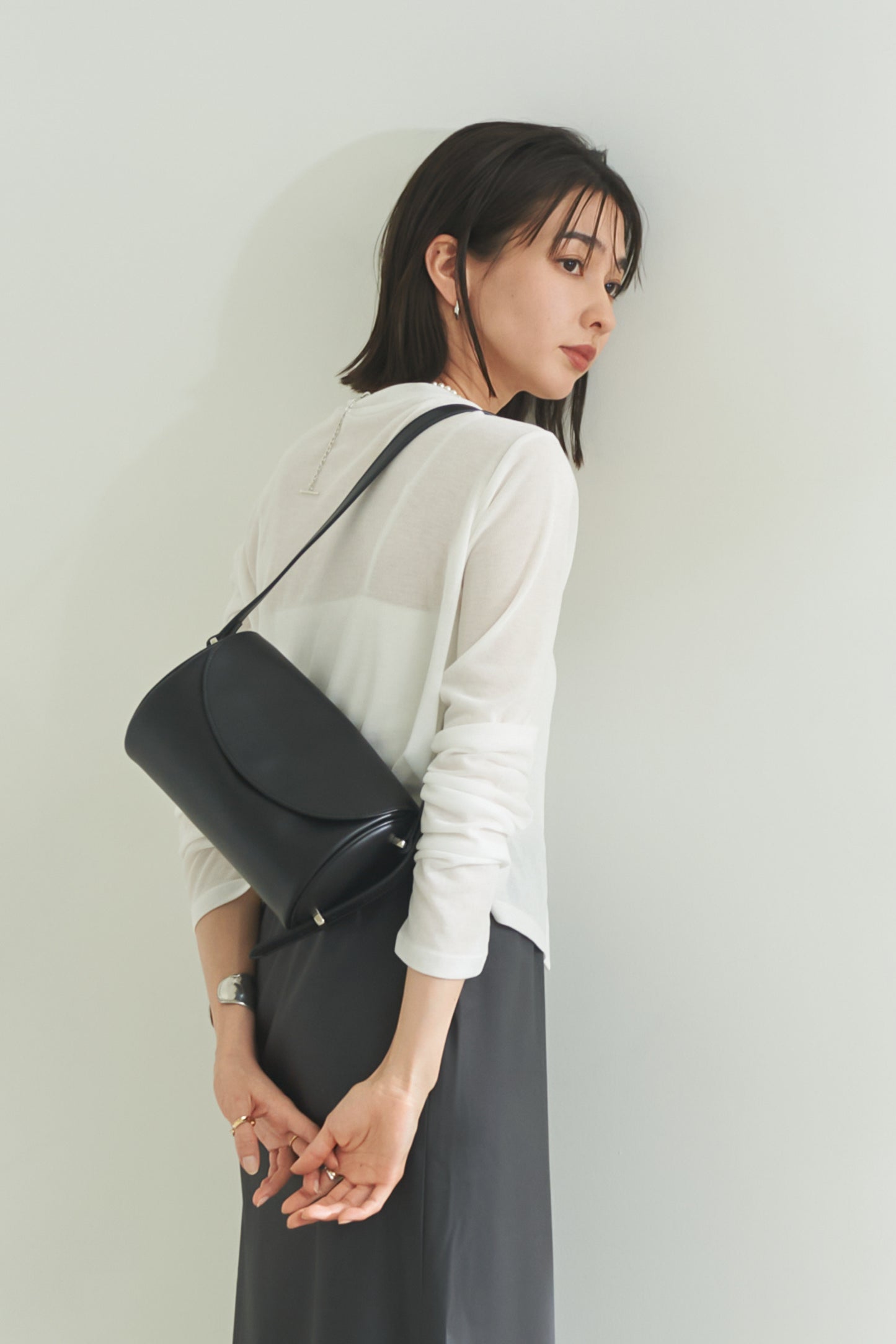 Apple 2Way Half-moon Bag