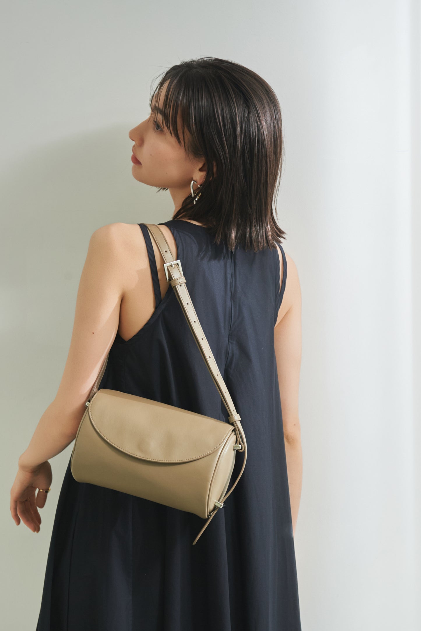 Apple 2Way Half-moon Bag