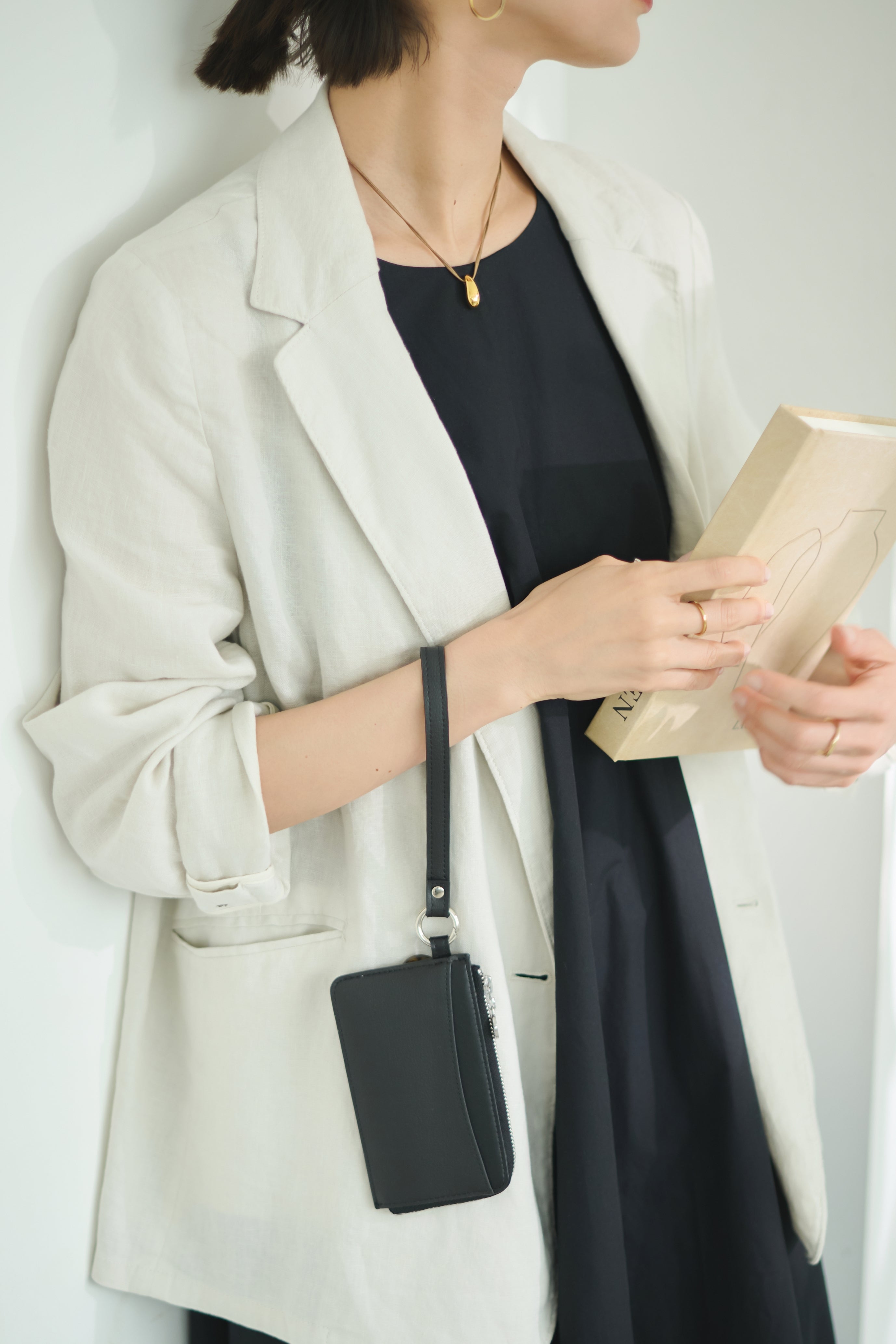 国産アップルレザー製「Apple 2Way Mini Bag」| LOVST TOKYO