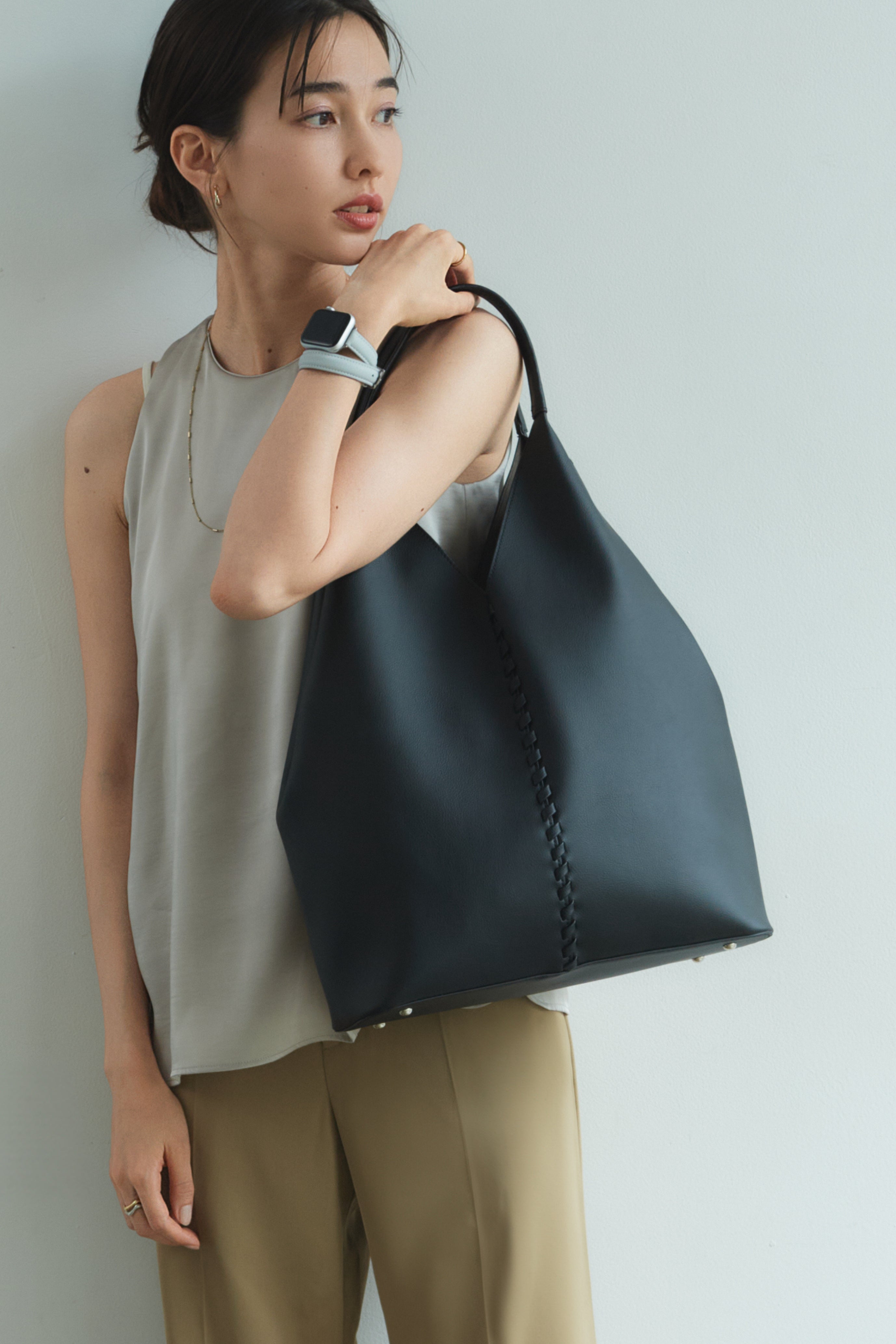 Grape Vine Tote Bag | LOVST TOKYO, グレープレザー, ヴィーガンレザー, ビーガンレザー, トートバッグ