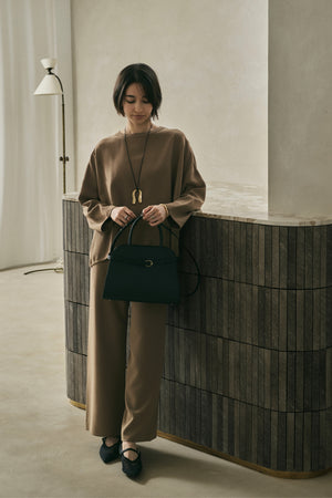 Apple 2Way Half-moon Boston Bag