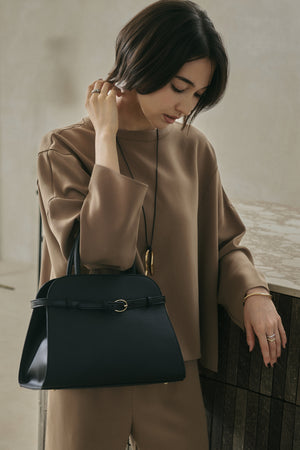 Apple 2Way Half-moon Boston Bag