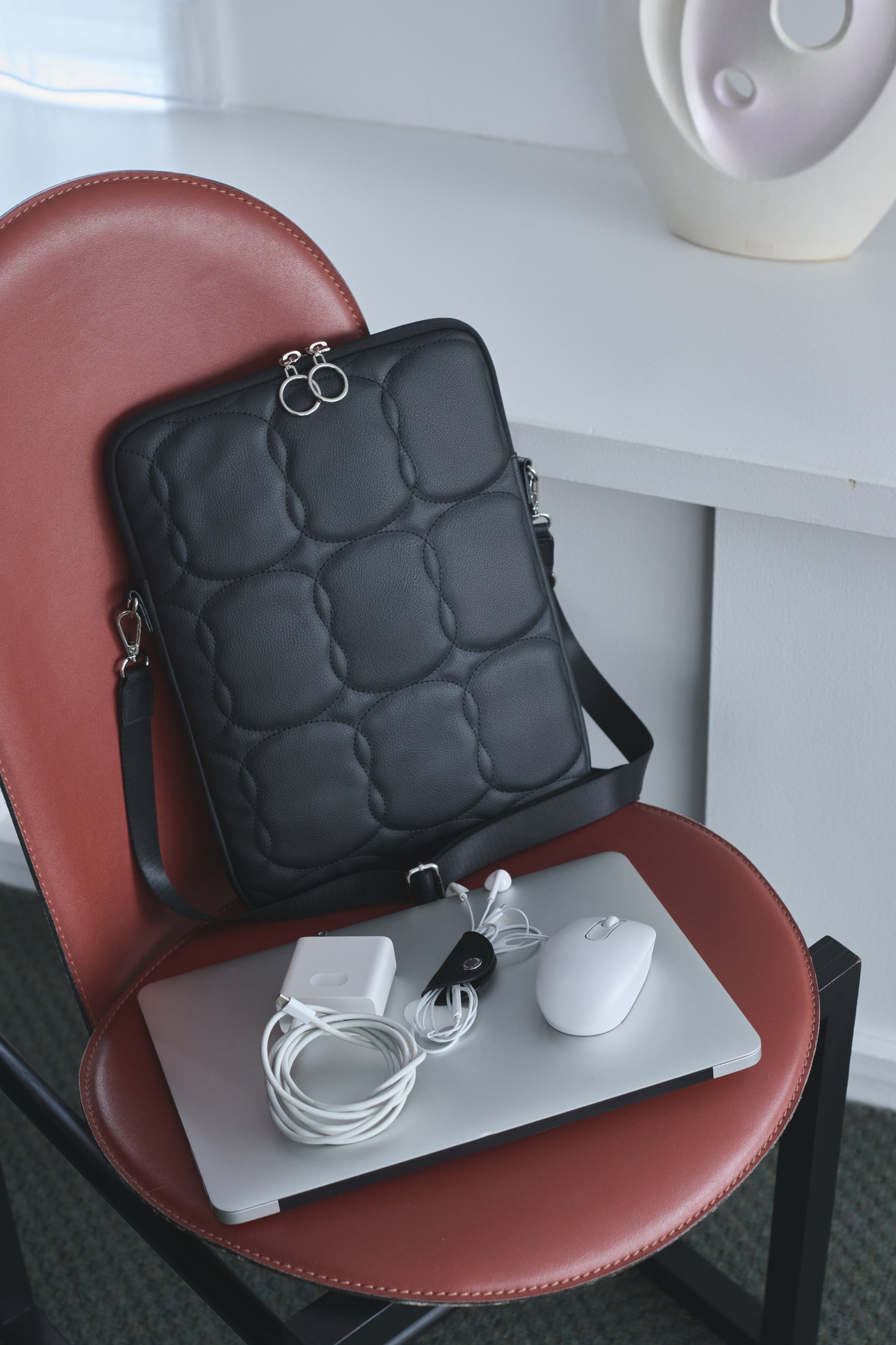 Apple 2Way Quilting Laptop Bag – LOVST TOKYO