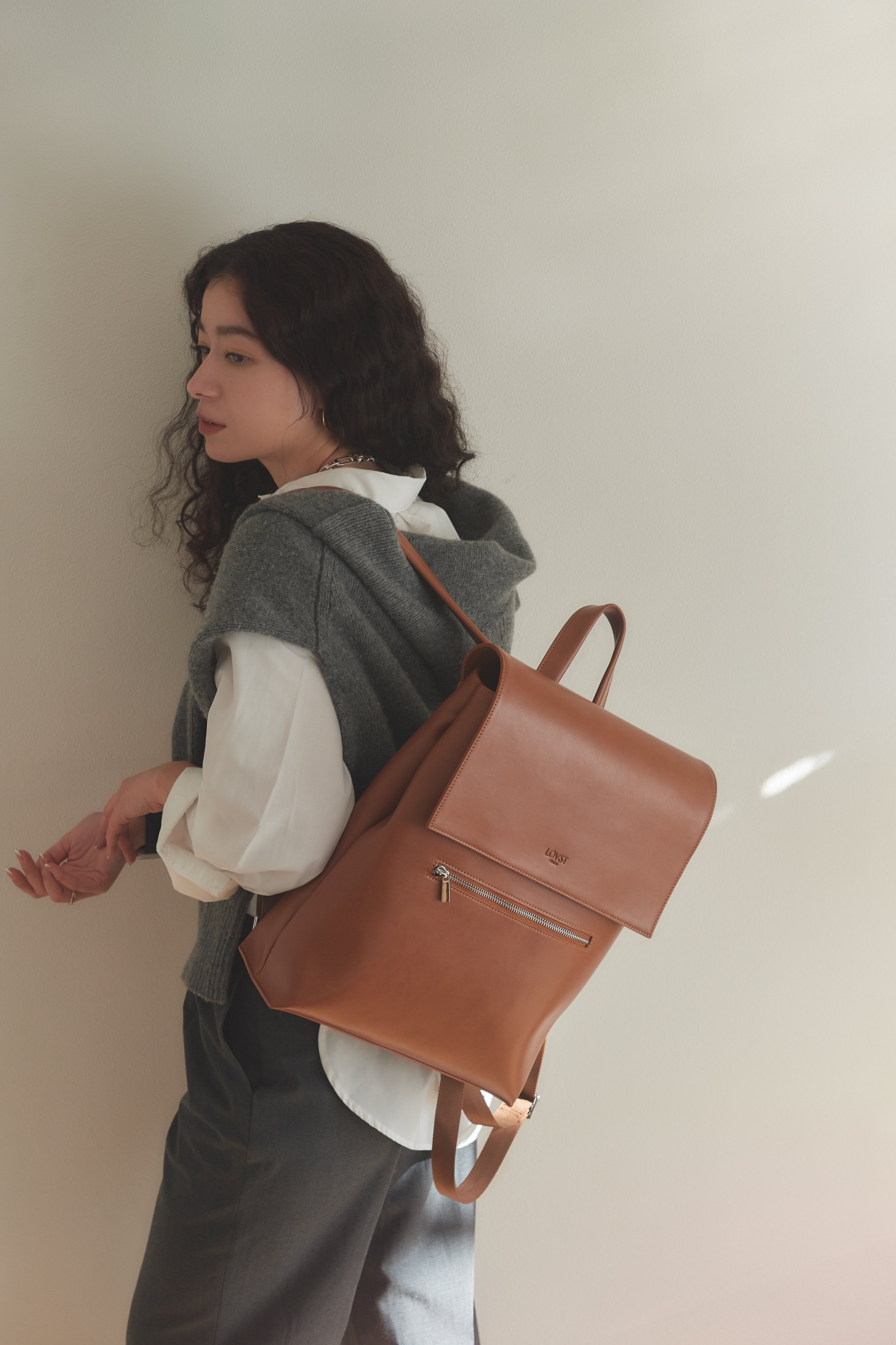 専門ショップ LOVST TOKYO Apple Square Rucksack リュック/バック