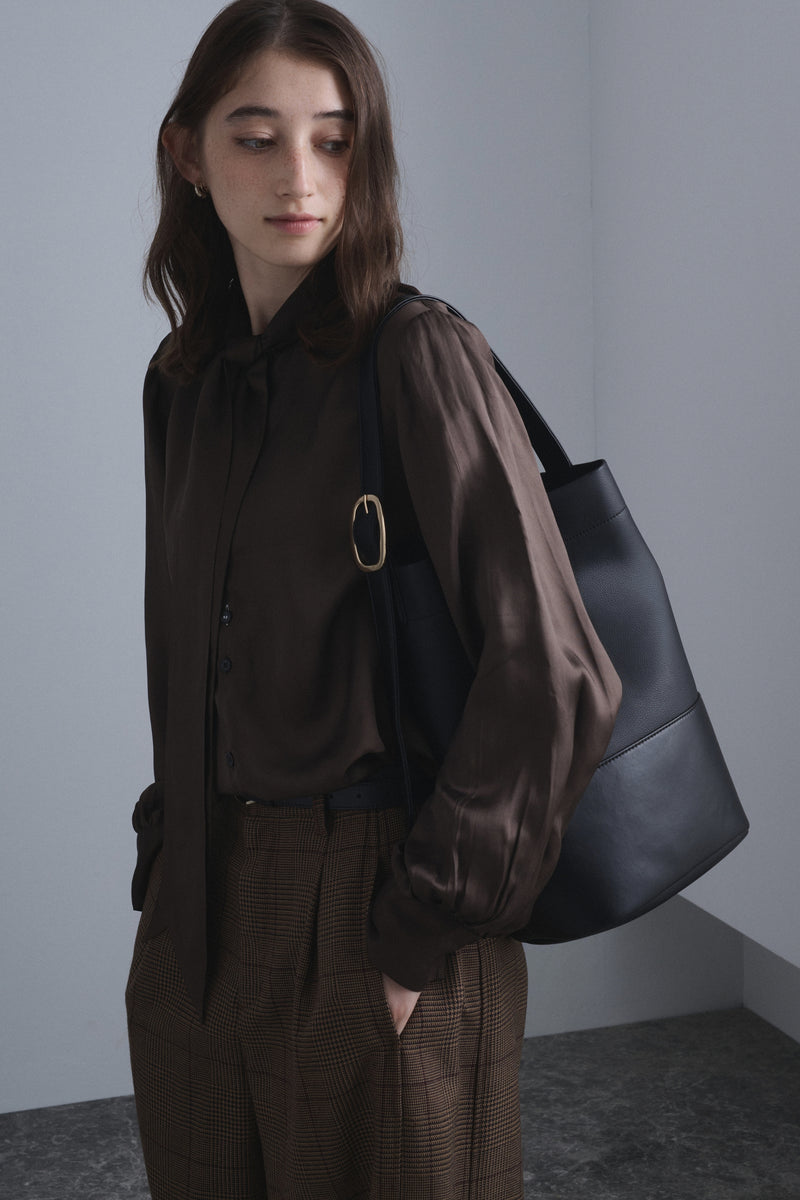 Apple 2Way Tote Bag ｜Limited Black