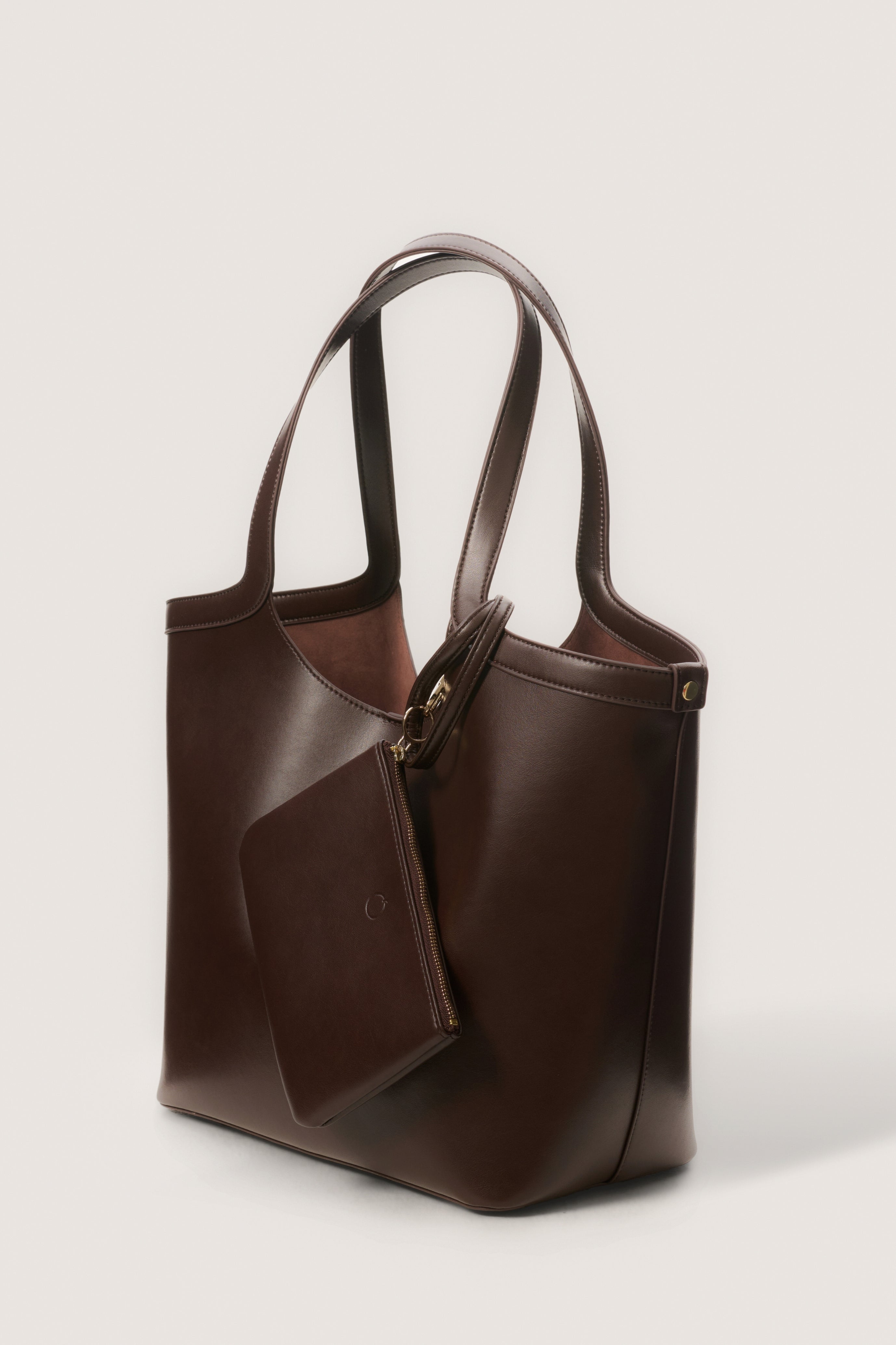 Apple Half-moon Tote Bag | 大人の上品ヴィーガンレザートート