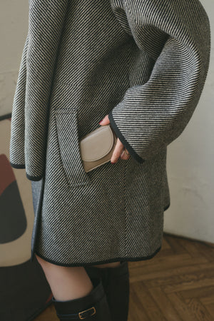 Apple Half-moon Wallet