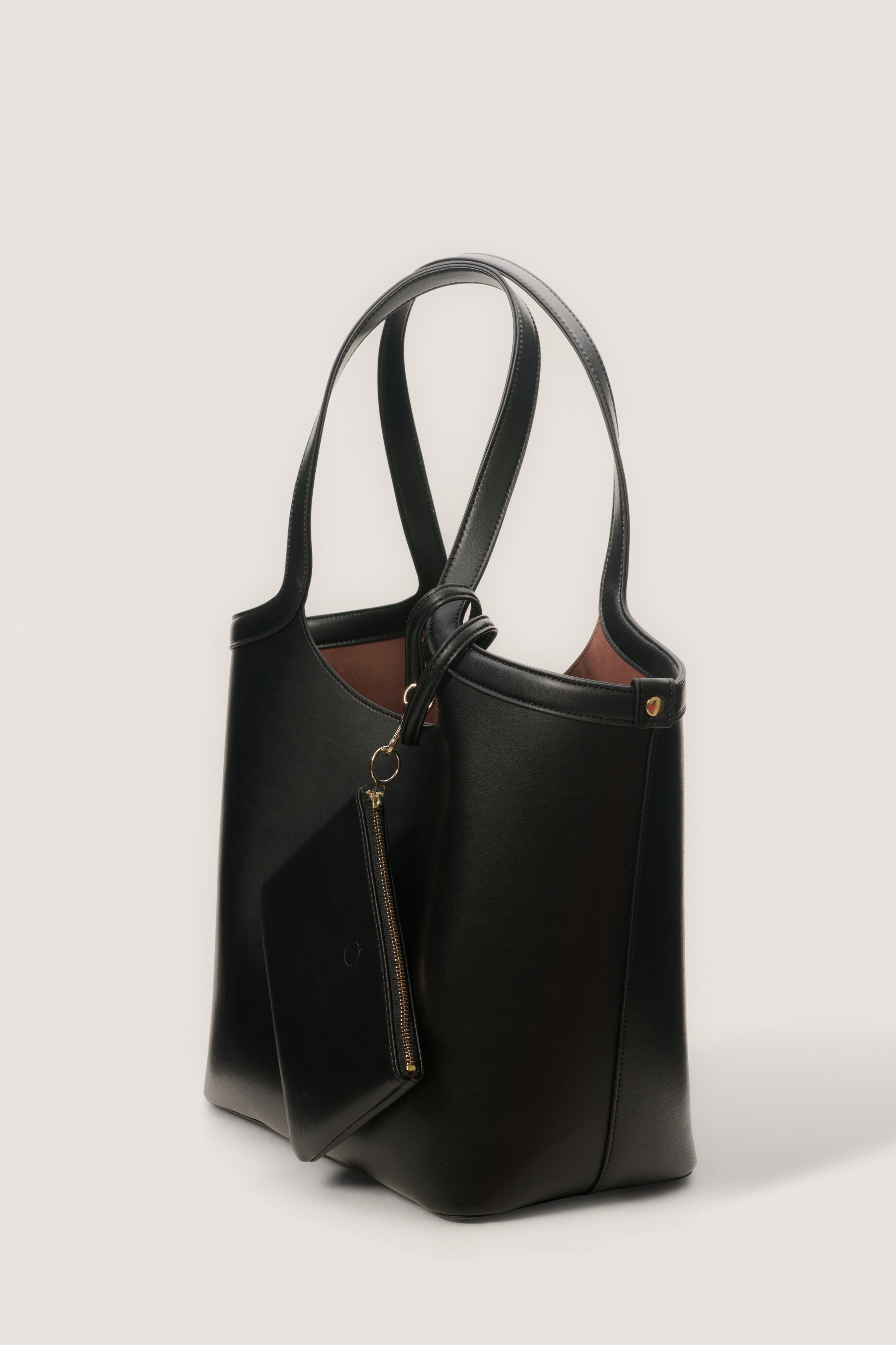 Apple Half-moon Tote Bag | 大人の上品ヴィーガンレザートート