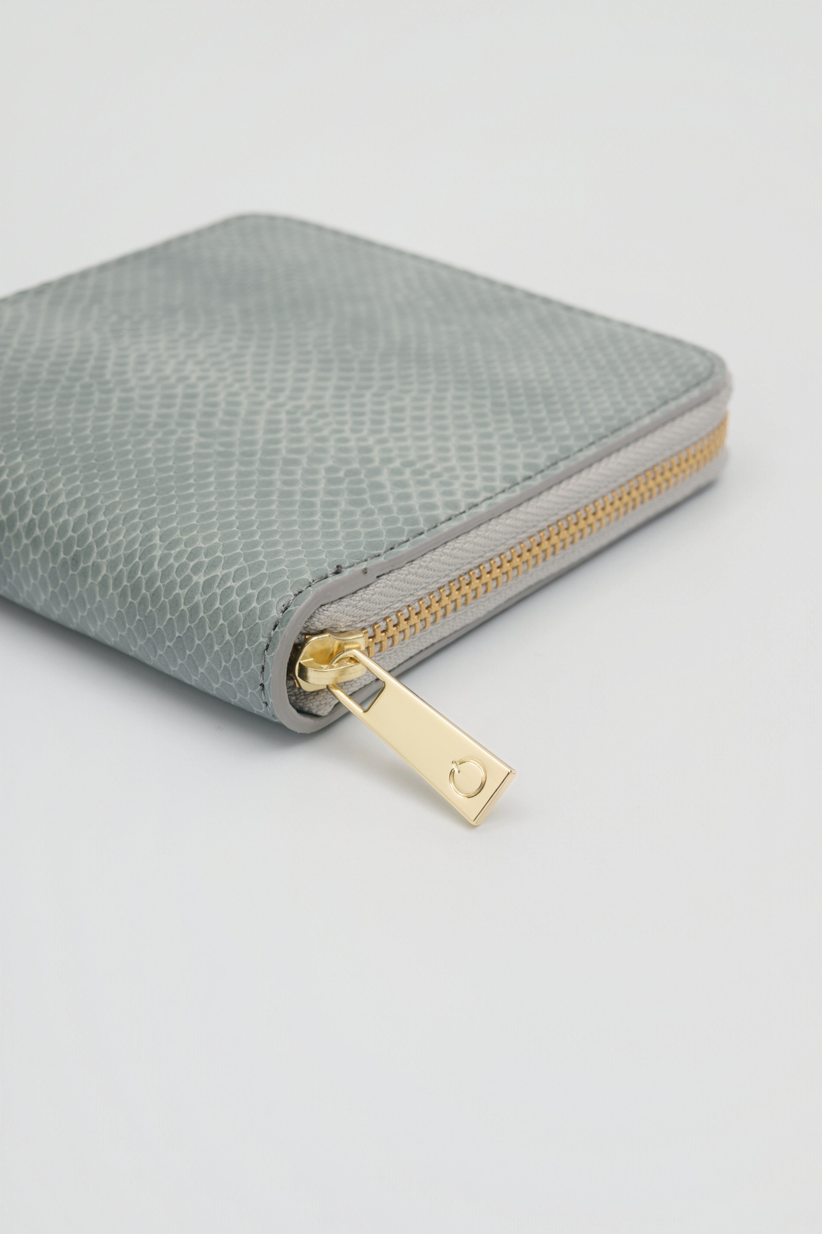 アップルレザー製二つ折り財布「Apple Samael Wallet」 | LOVST TOKYO