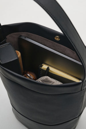 Apple 2Way Tote Bag ｜Limited Black